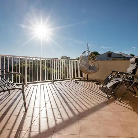 Ana & Milo Appartement *