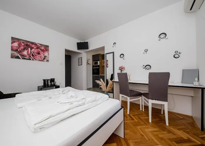 Ana & Milo Apartamento Lopar